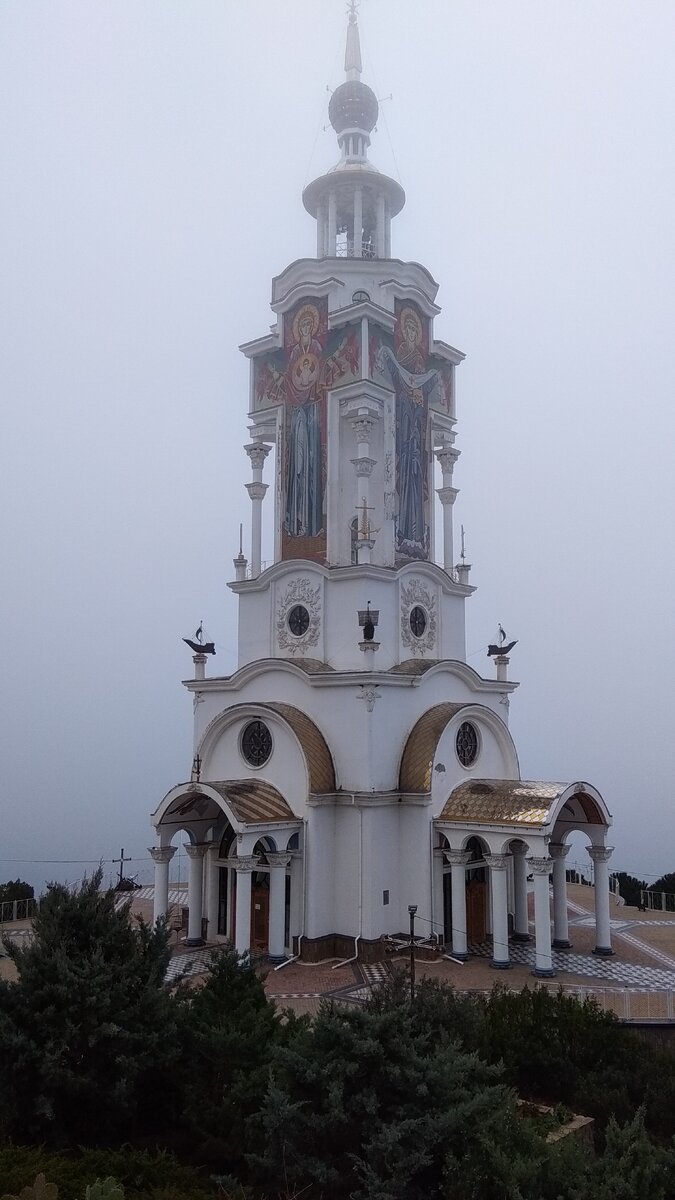 Храм-маяк Николая Мирликийского.