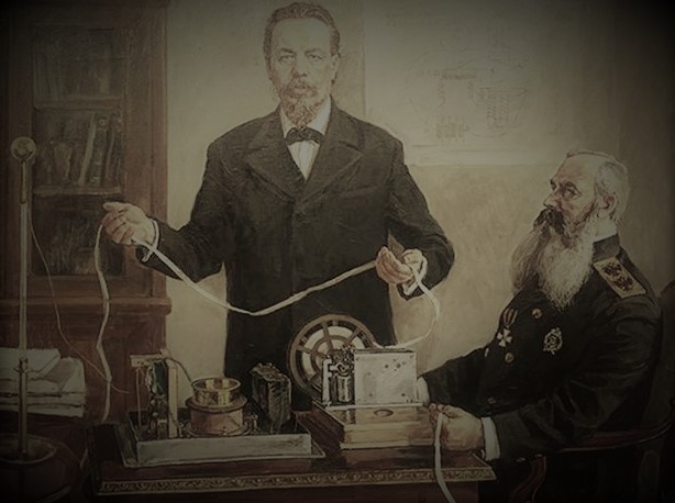 1896 год Петербурге с помощью изобретённого Поповым прибора была передана первая в мире радиограмма.