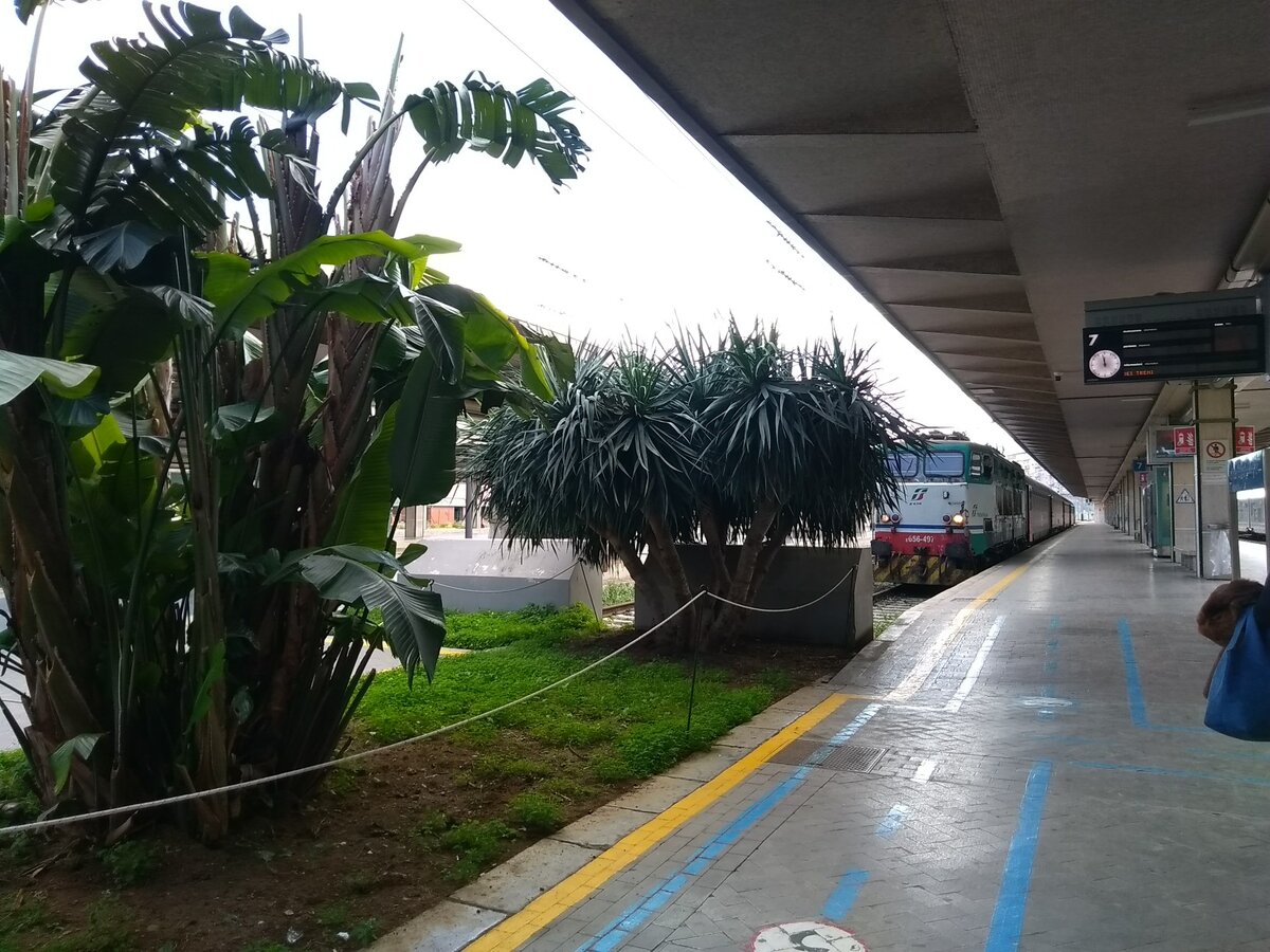 Ж/д вокзал Palermo Centrale. Фото из личного архива