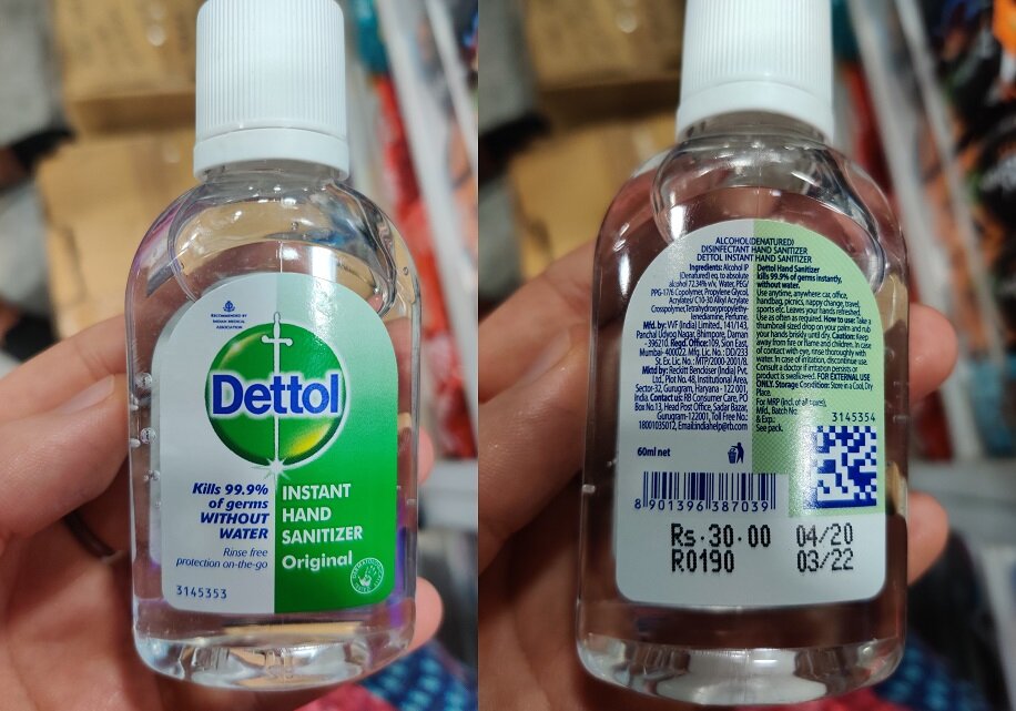 Маленький санитайзер Dettol 60 мл цена 30 рупий (~30 рублей)