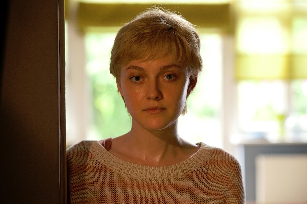 Кадр из фильма. Дакота Фаннинг в роли Тессы Скотт.