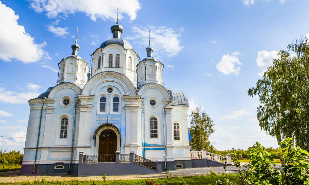 Богородице-Знаменский Сухотинский женский монастырь в селе Сухотинка Знаменского района Тамбовской области. Фото: https://suhotinka.ru/