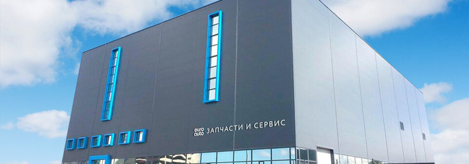 Сто и магазин на Парашютной