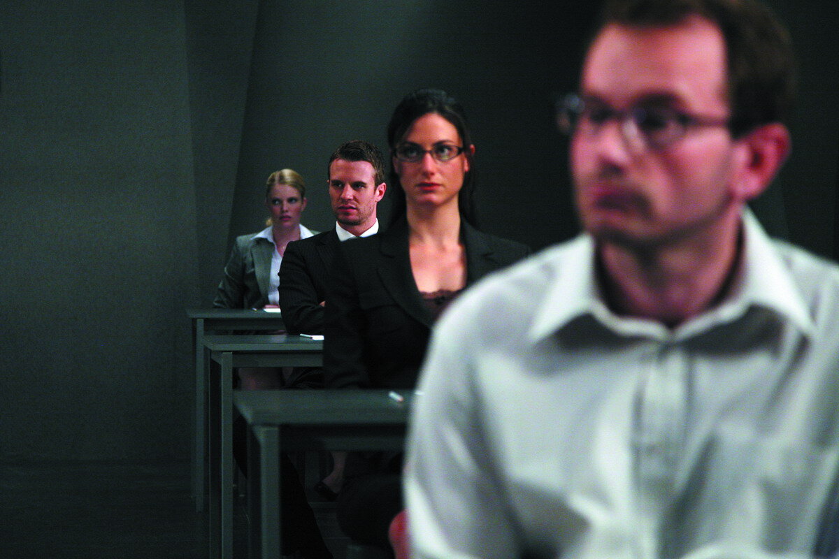 Жанр
психологический триллер
Режиссёр
Стюарт Хейзелдин
Продюсер
Стюарт Хейзелдин
Гарет Унвин
Автор
сценария
Стюарт Хейзелдин
Саймон Гэррити
В главных
ролях
Джон Ллойд Филлингэм
Джемма Чан
Адар Бек
Поллианна Макинтош
Люк Мабли
Джими Мистри
Натали Кокс
Чаквуди Ивуджи
Колин Сэлмон