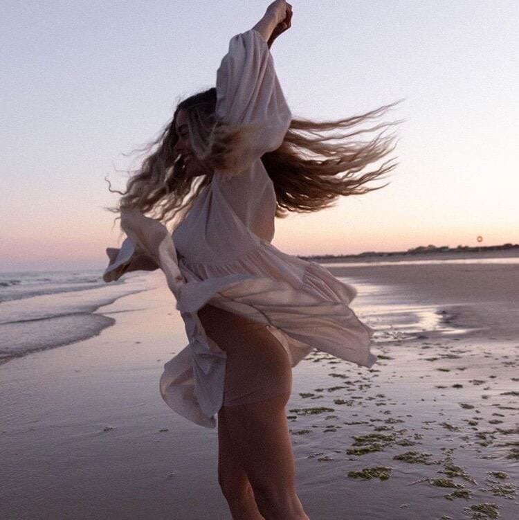 Цените каждый момент жизни! Любите друг друга и будьте счастливы!