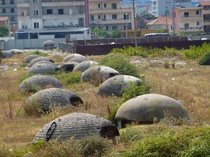 Бункеры в городе. Источник фото: https://forumkiev.com/politika-ukrainy-i-rossii/84502-krym-pod-rossiiskoi-okkupaciei-2014-a-1314.html