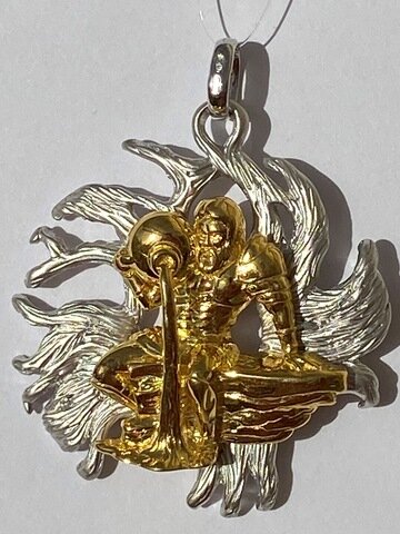 Кулон "Водолей" из родированного серебра с позолотой, вес - 16,78 г, цена - 6980 р.