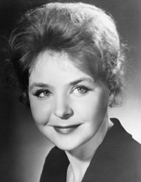 Нина Ургант