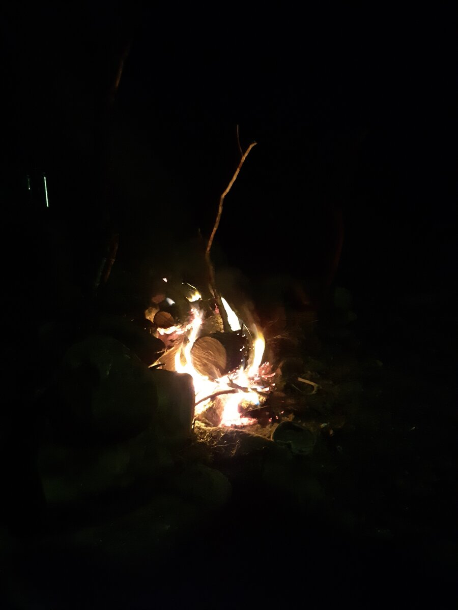 Костёр горел неугасимым пламенем :)