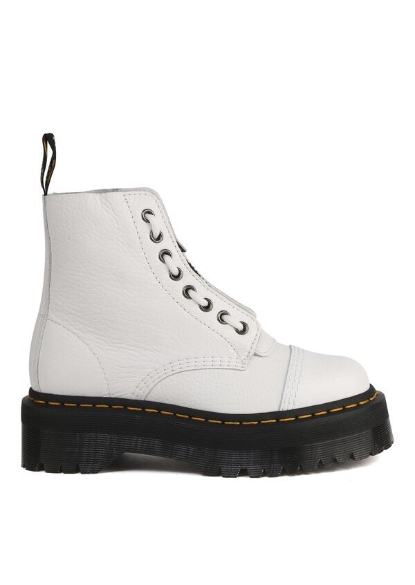 Dr.Martens в белом цвете