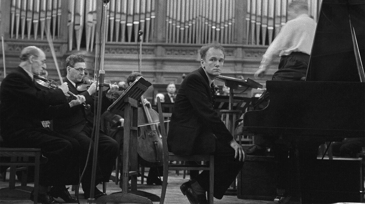 Рихтер получил "Грэмми" за исполнение Концерта для фортепиано с оркестром №2 Брамса