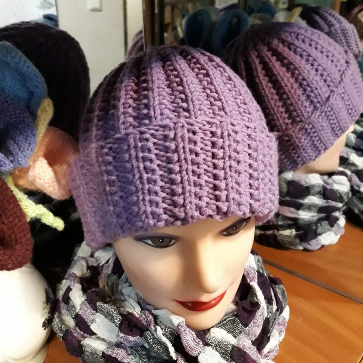 шапка шведской резинкой спицами. шапка шведской резинкой. шапка шведской резинкой. шапка резинкой 2х2 с отворотом. шапка шведской резинкой.