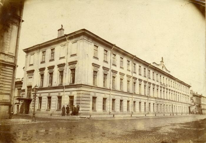 Артиллерийская и инженерная дворянская школа в Санкт-Петербурге, в которой учился и одновременно преподавал Михаил Илларионович Кутузов.