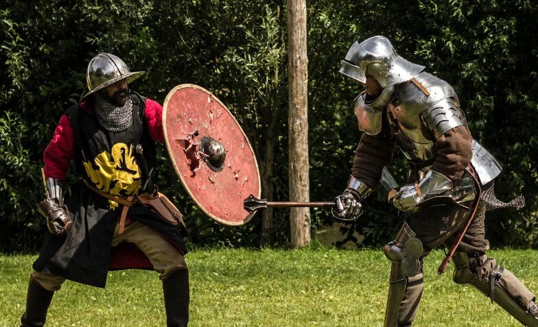 Булава или меч: что эффективнее в Средневековом бою? Ответ дает ...