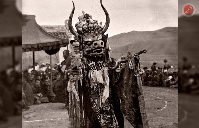 Эрлик на монгольском празднике