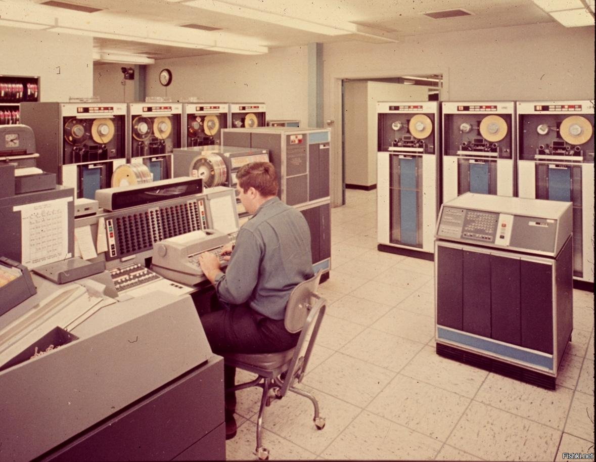 Компьютеры 1970 годов. Компьютеры IBM 80-Х. IBM 7030 stretch. Мэйнфреймы IBM 1960. Компьютер IBM 1970.