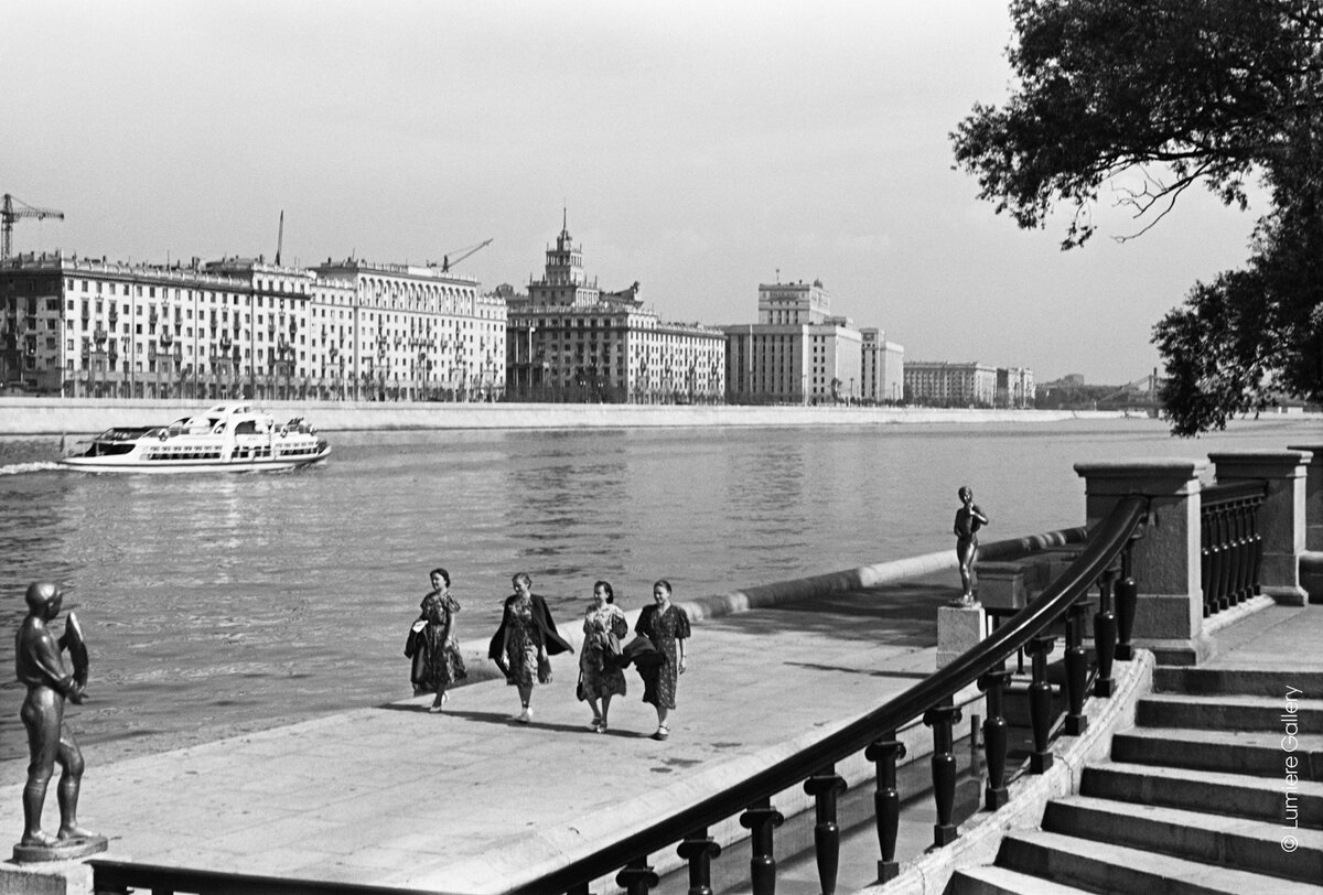 Наум Грановский ЦПКиО им. Горького. 1950-е© Галерея Люмьер