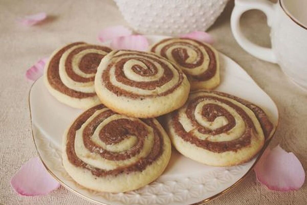 Украшение в виде "серпантина" понравится детям.