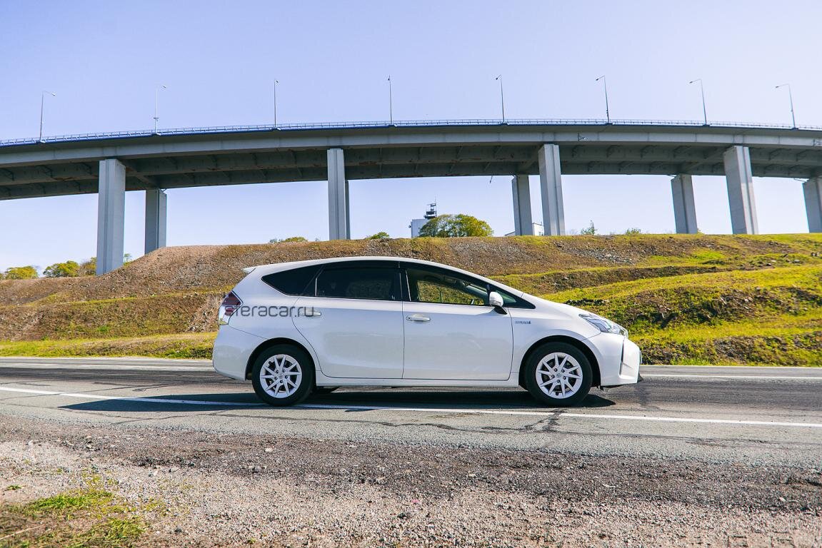 Toyota Prius Hybrid универсал