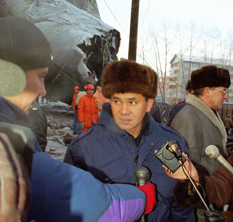  Глава МЧС России Сергей Шойгу.  глава МЧС России Сергей Шойгу