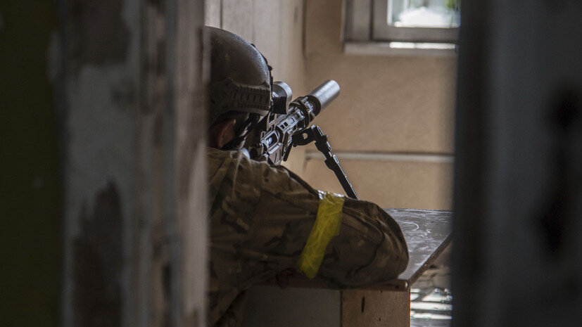   AP Oleksandr Ratushniak