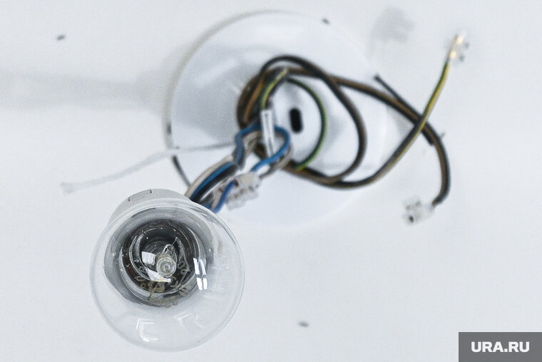    Электричество отключили из-за подъема уровня воды в подвалах домов