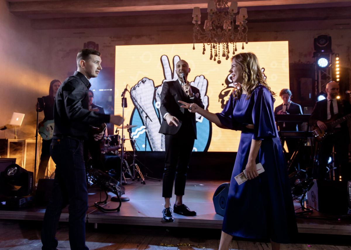 Конкурс "Камень-ножницы-бумага"