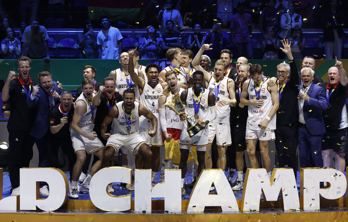    Игроки сборной Германии  EPA-EFE/ROLEX DELA PENA