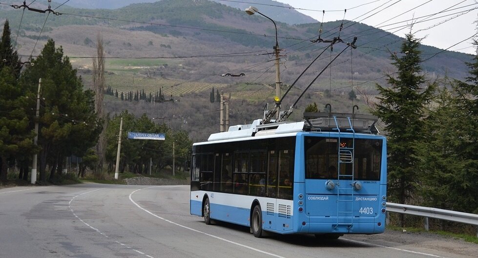 Алушта симферополь 52. Троллейбус 52 Симферополь Ялта. Троллейбусная линия Симферополь Ялта. Троллейбусная трасса Симферополь Ялта. Ялта Алушта Симферополь троллейбус.