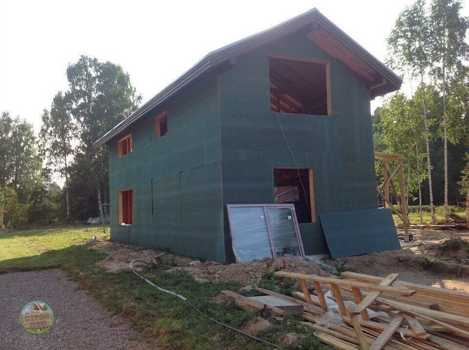 Собрали большой дом из бруса за несколько месяцев. Фото До/После.