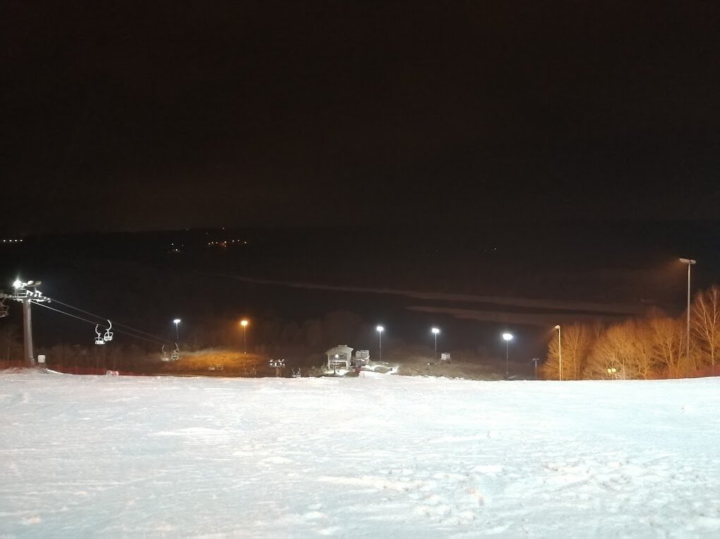 Снег на спуске