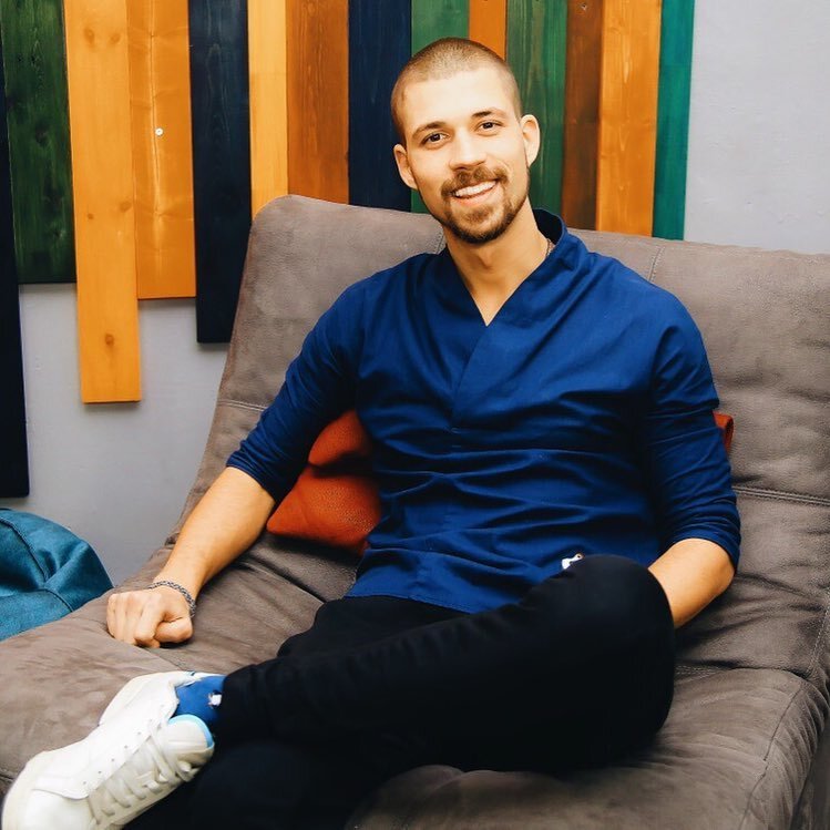 Каждый из нас достоин есть нормальную еду, которая дарит жизнь и здоровье в тело. Просто надо разобраться. Поглубже в тему войти, так сказать.