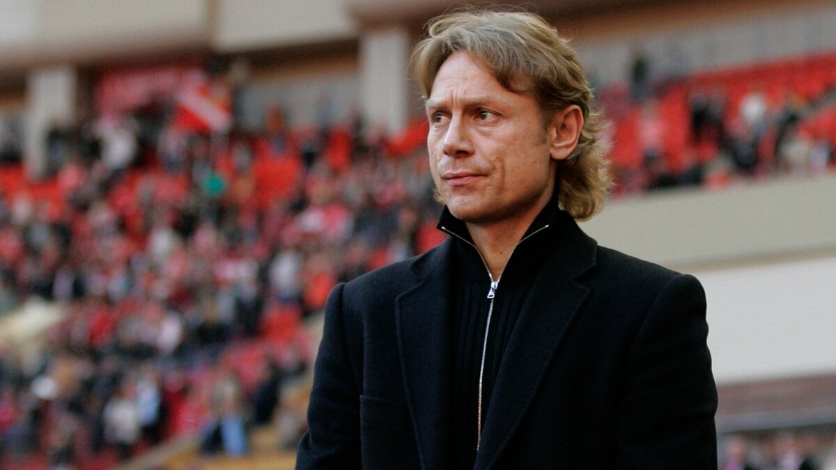 Валерий Карпин