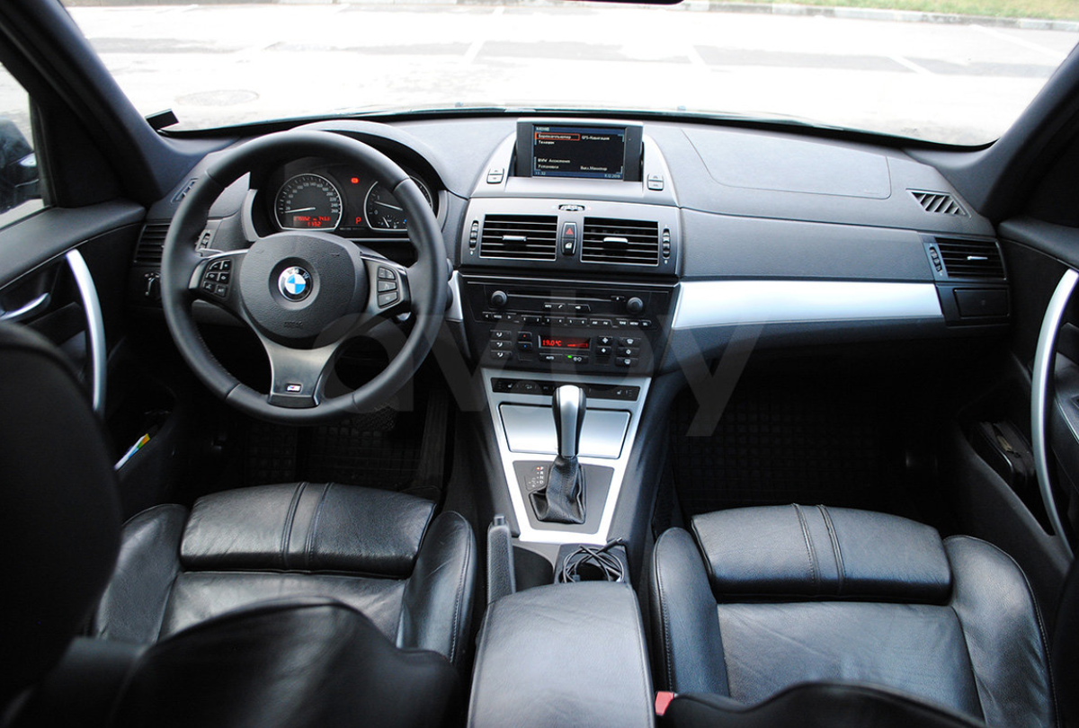 Скриншоты позаимствованы с сайта продажи автомобилей AV.BY