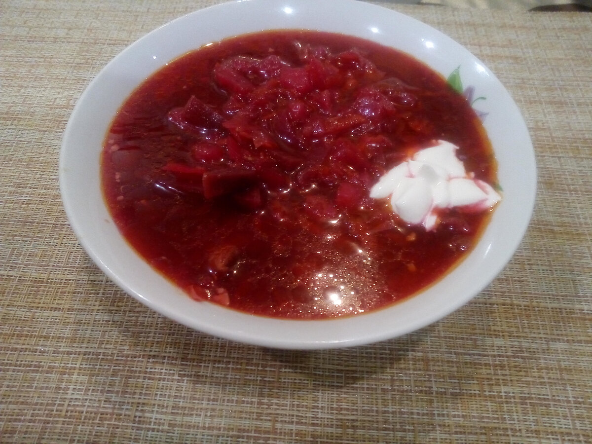 На второй день борщ становится насыщенней