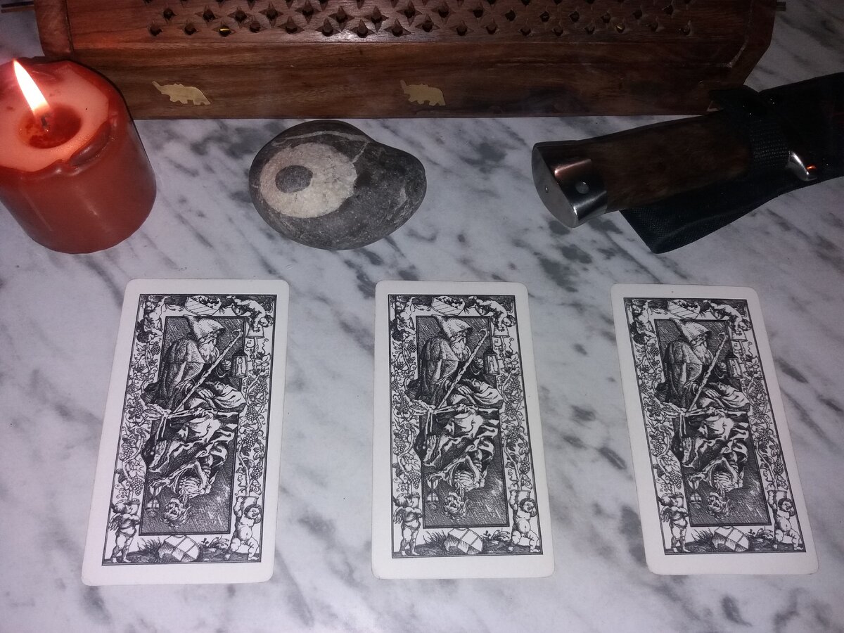 Позиции выложены по порядку слева направо 