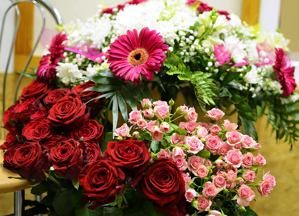 Всех моих читательниц с 8 марта!!