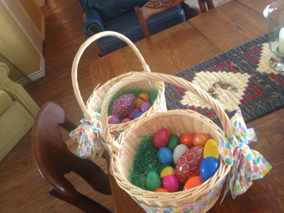 Американцы не красят яйца на Пасху, а используют пластиковые заменители, которые заполняют сладостями