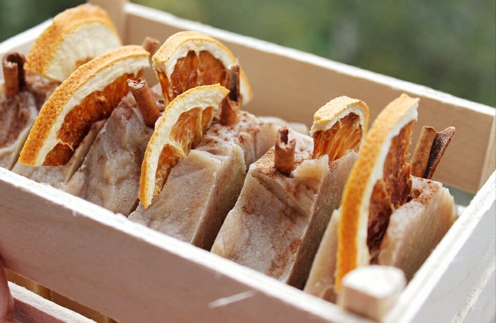 Антисептическое мыло с нуля моего домашнего производства "апельсин - корица"