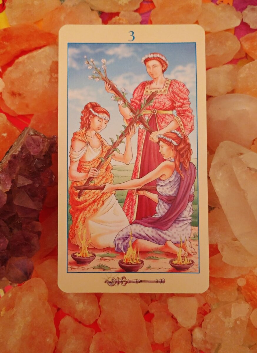 Тройка жезлов, Оры -Богини смены времён и блюстительница закона