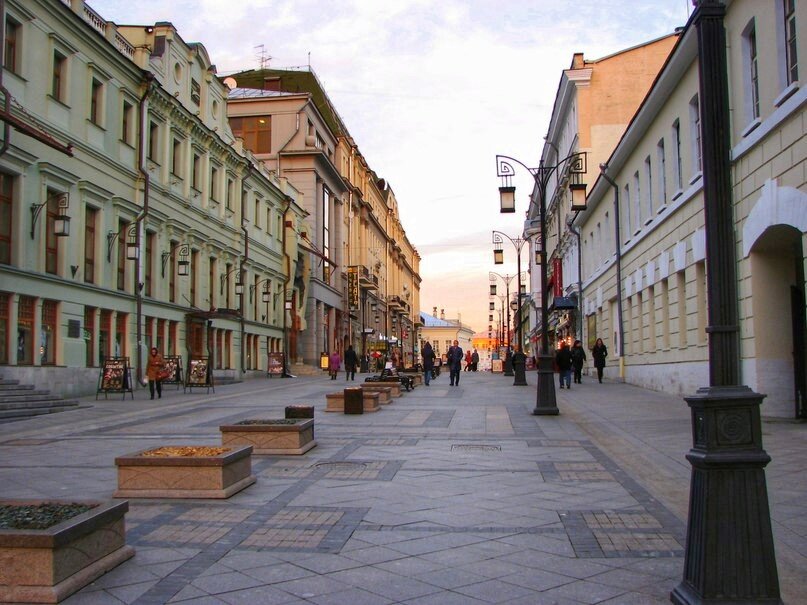 Камергерский переулок в москве