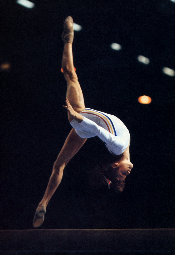 Гимнастка румынии. Nadia Comaneci 1976. Гимнастика Корбут.