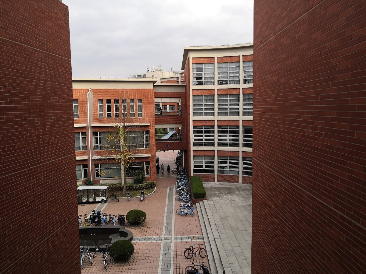 Вид из окна моего университета