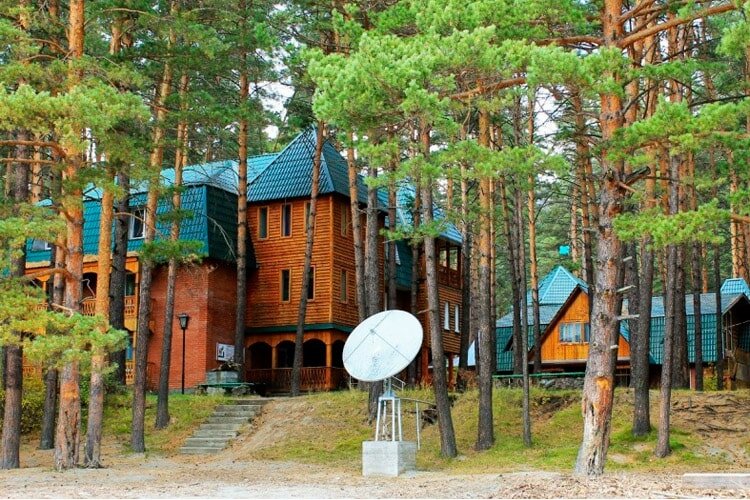 Туркомплекс Манжерок (источник фото gdealtai.ru)
