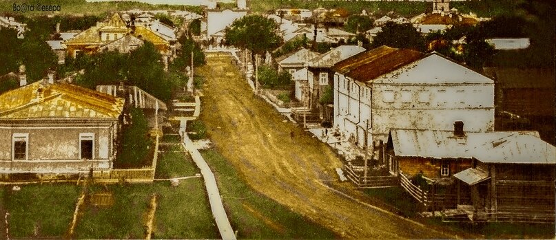 ВИД С КОЛОКОЛЬНИ КРЕСТОВОЗДВИЖЕНСКОЙ ЦЕРКВИ