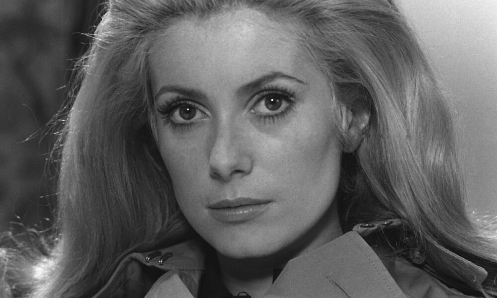 Катрин Денев