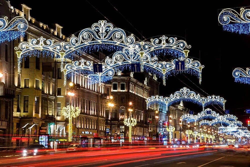 Новогодний Невский - символ Петербурга