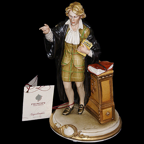 На 1 января 2018 года в России численность адвокатов составила 79 839 человек. При этом в России приходится 49,4 адвоката на каждые 100 тыс. человек и это трехкратно меньше, чем в среднем по европейским странам (162 адвоката).