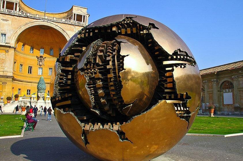 Шар с недостроенным механизмом