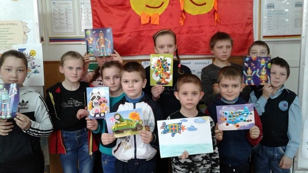 Вот такие фотоотчёты мероприятий: https://leonskola.edusite.ru/p84aa1.html